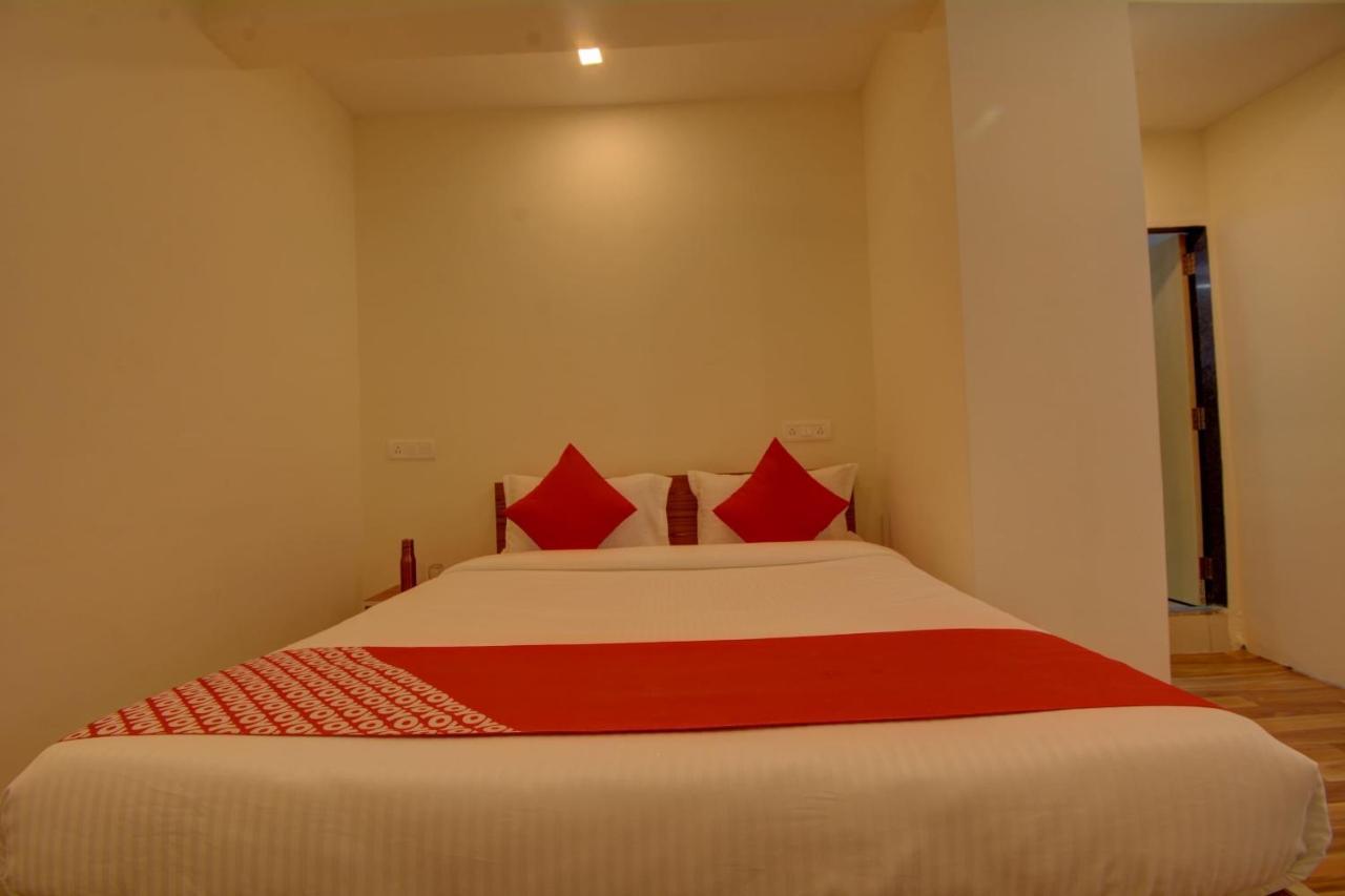 Oyo Flagship 47178 Pakko Inn Púna Kültér fotó